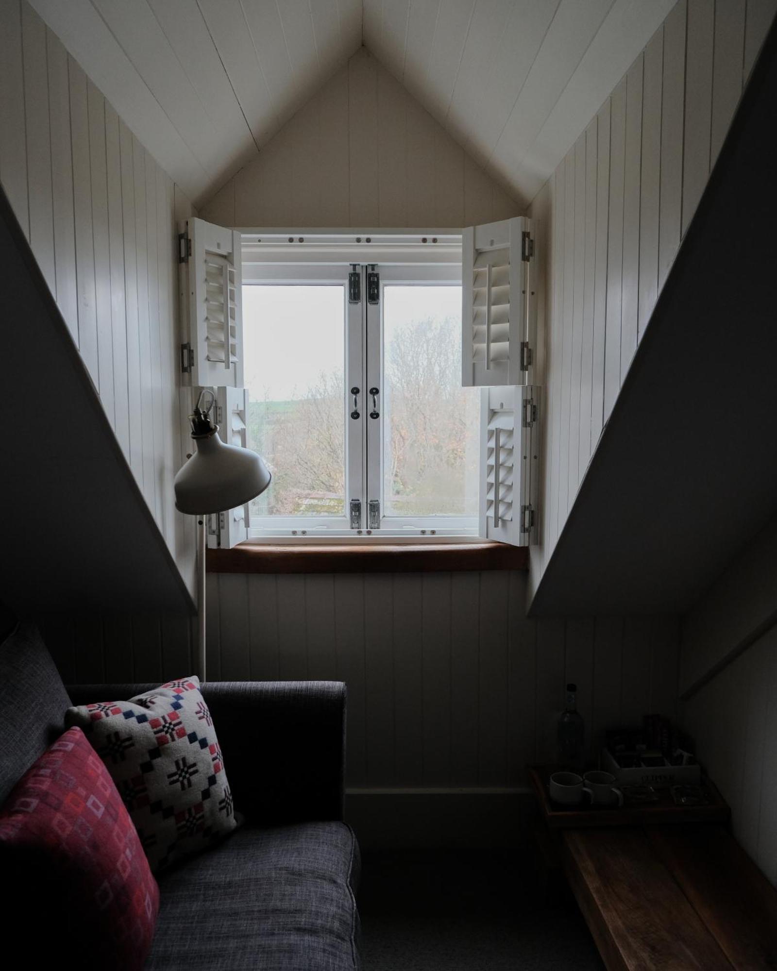 Llys Meddyg Hotel Newport  Luaran gambar