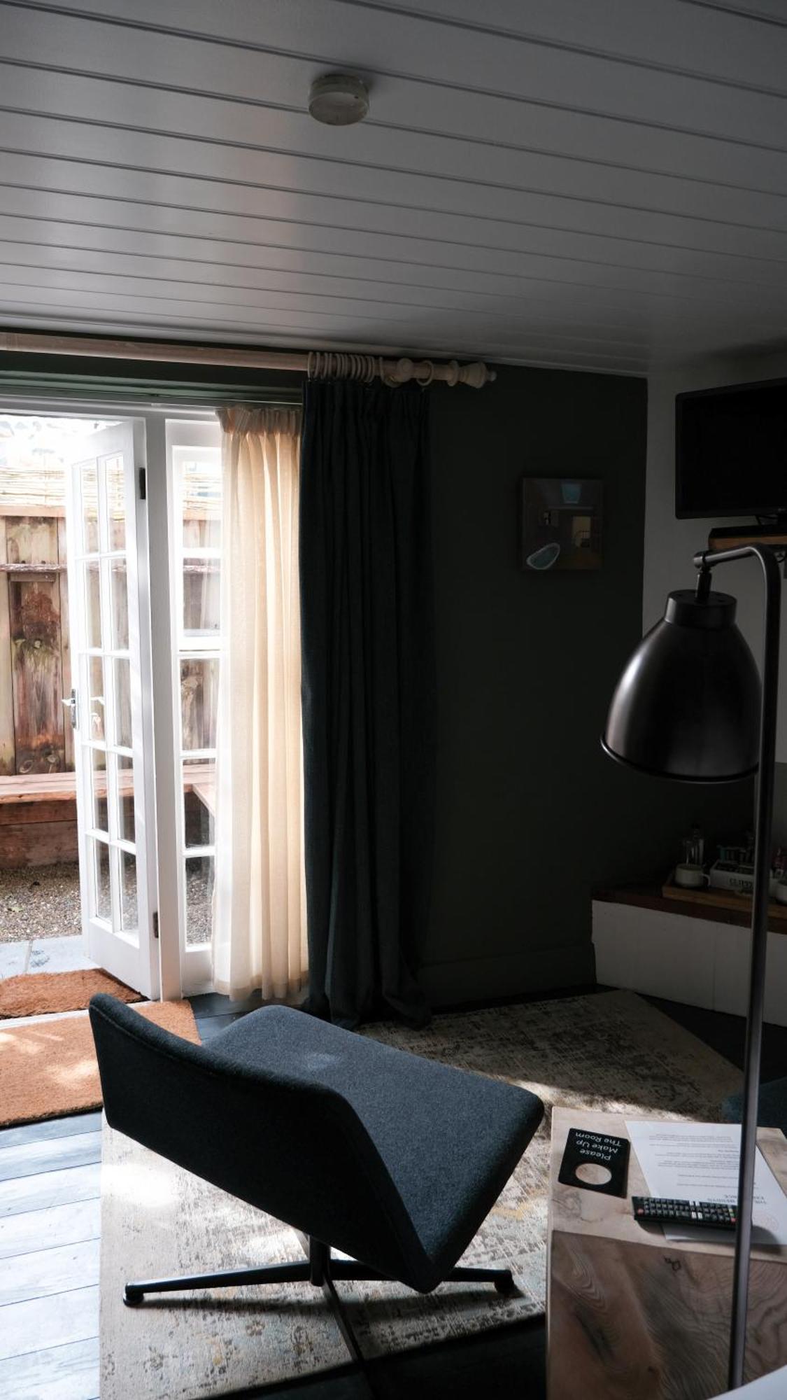 Llys Meddyg Hotel Newport  Luaran gambar