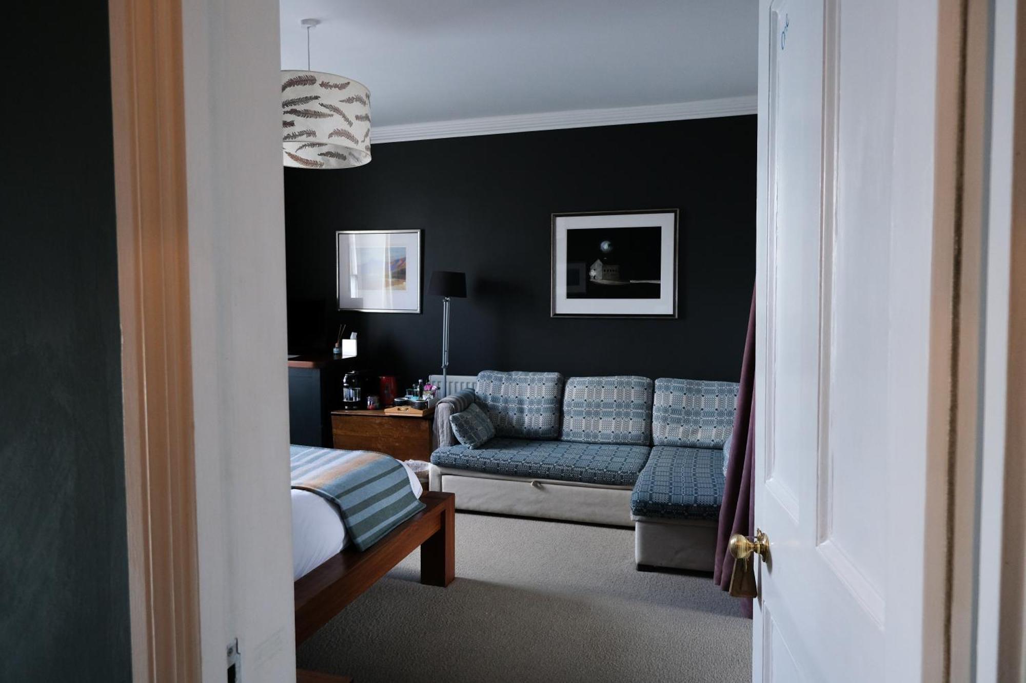 Llys Meddyg Hotel Newport  Luaran gambar